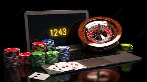 Meja live casino interaktif dengan dealer langsung di dewapoker88